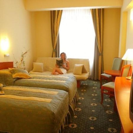 Hotel Abrava Drawsko Pomorskie Dış mekan fotoğraf