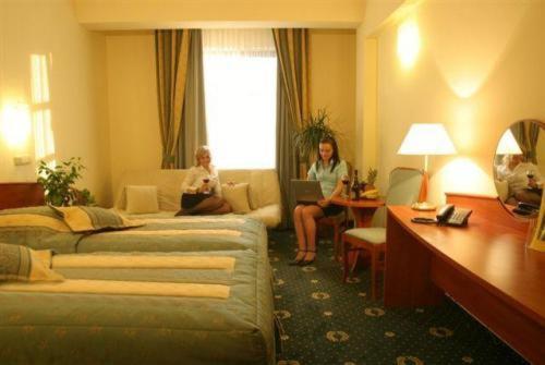 Hotel Abrava Drawsko Pomorskie Dış mekan fotoğraf